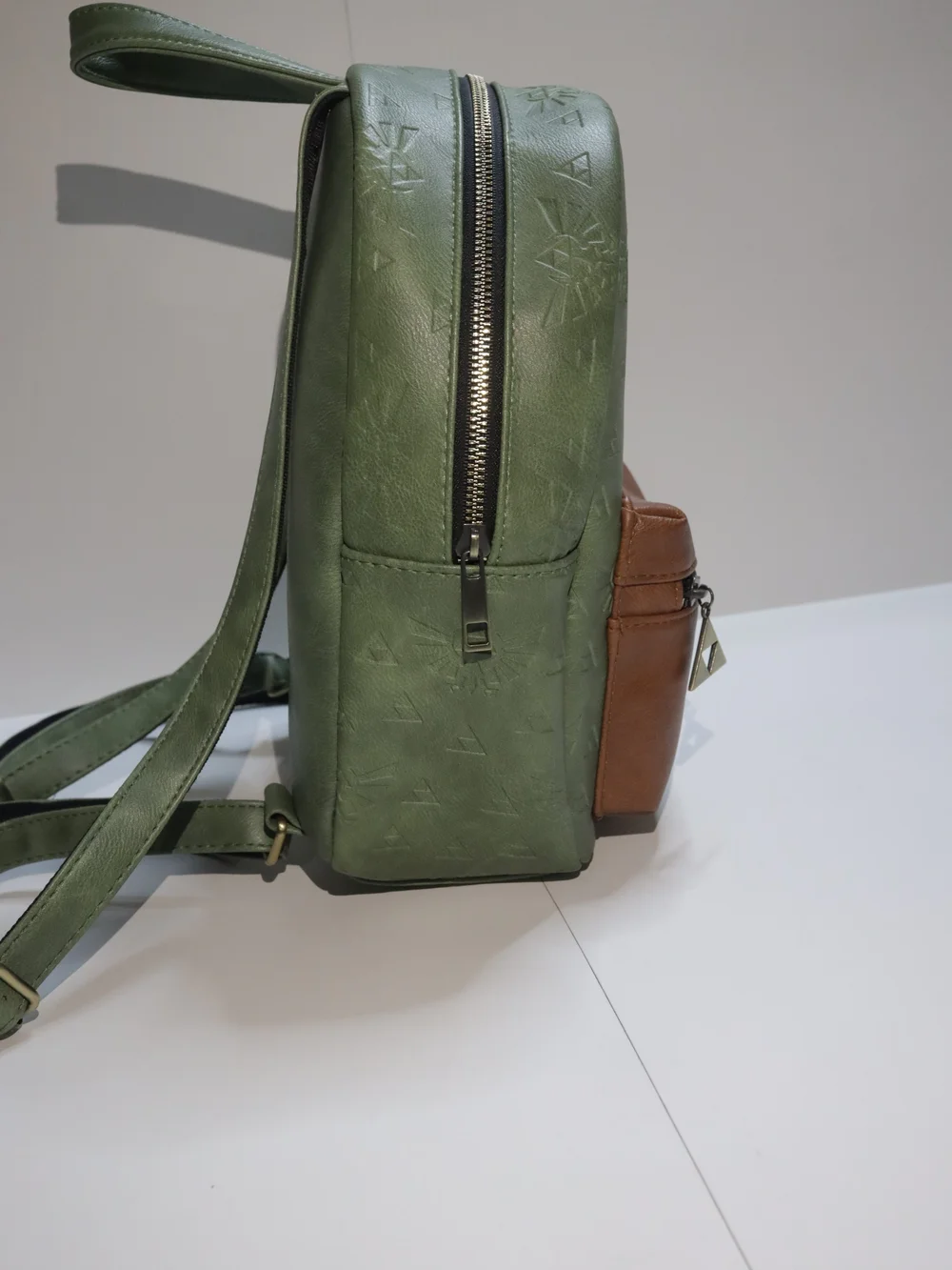The Legend of Zelda Video Game Green and Brown Mini 11